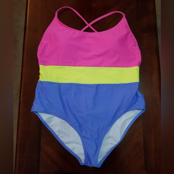 XXL 1 pc backless bathing suit - Picture 1 of 11